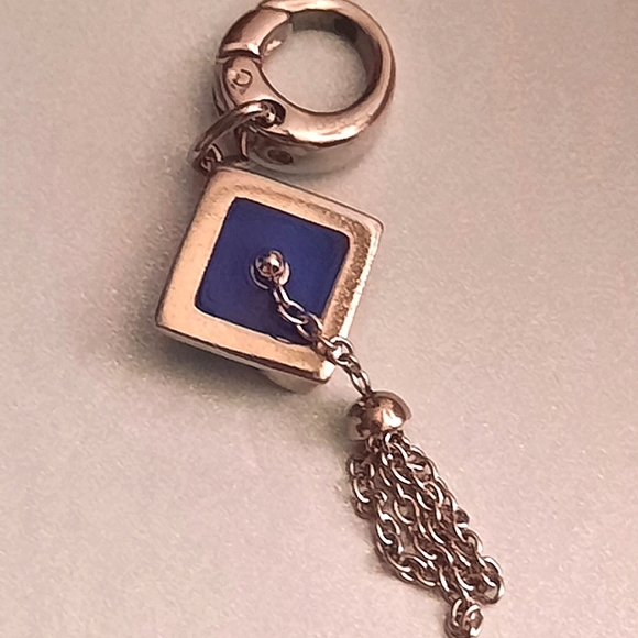 FOSSIL Graduate Cap Charm - Picture 3 of 5